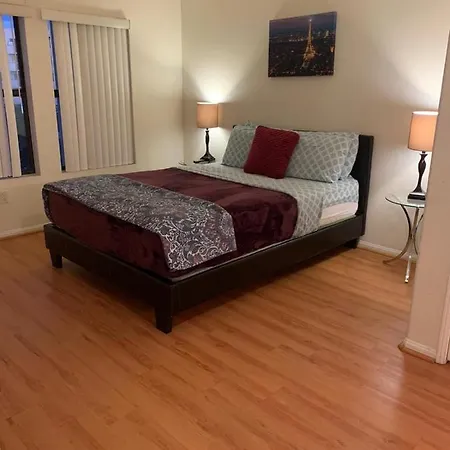 Downtown La Mediterranean Apartment